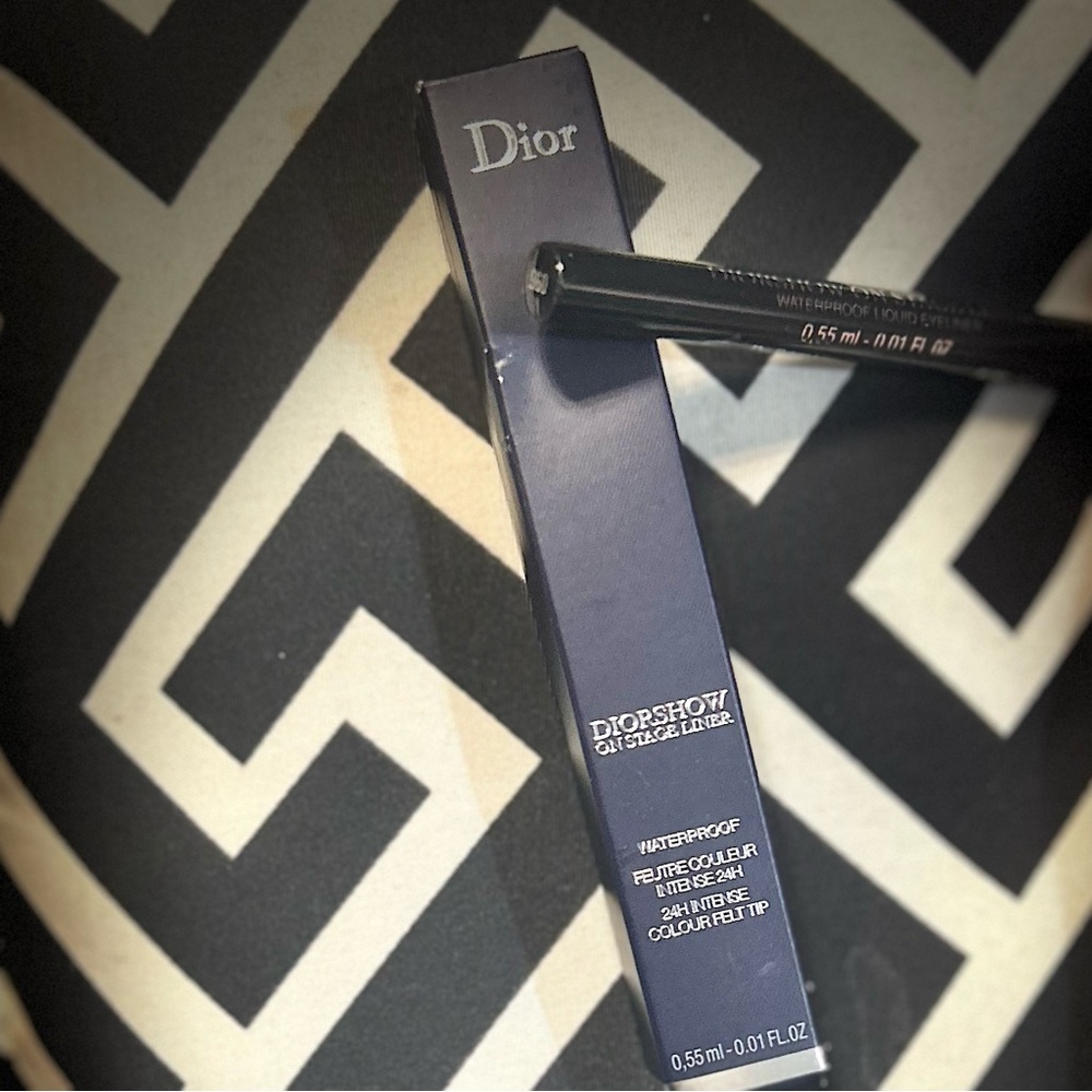 Dior Black Liquid Eyeliner - Diorshow On Stage Liner - Picture 6 of 9